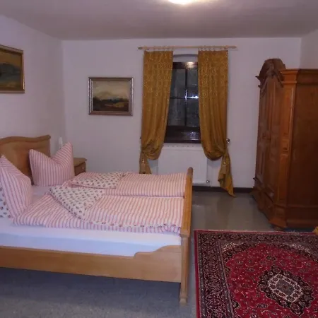 Guest house Apartmenthaus Am Schlosspark Schkopau