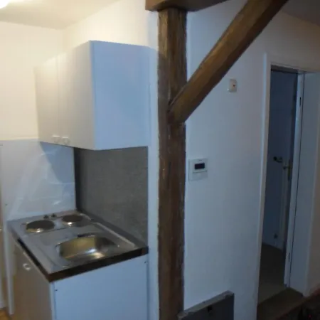 Apartmenthaus Am Schlosspark 게스트하우스 3*