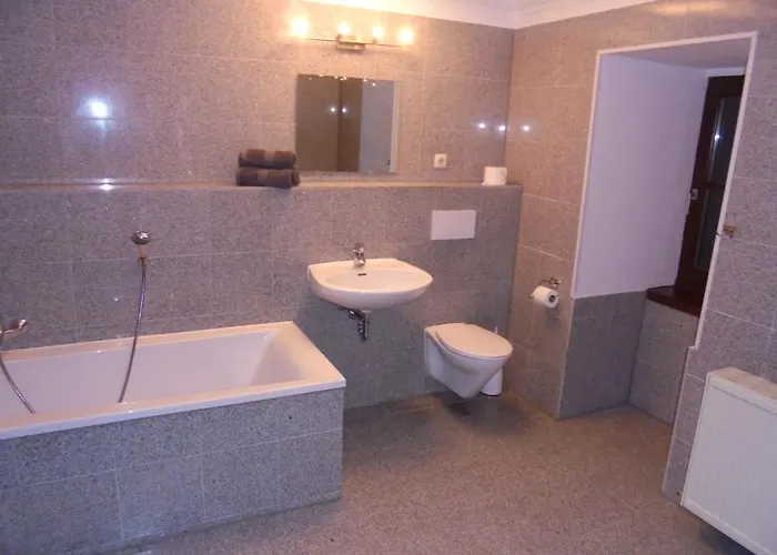 Apartmenthaus Am Schlosspark 3* Schkopau