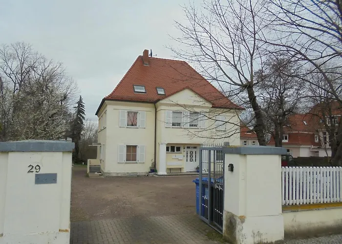 Apartmenthaus Am Schlosspark Πανσιόν 3*