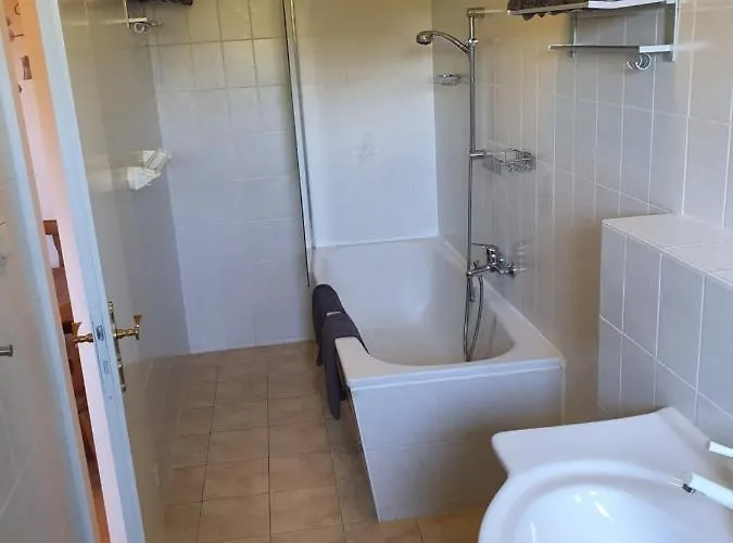 Apartmenthaus Am Schlosspark Πανσιόν 3*